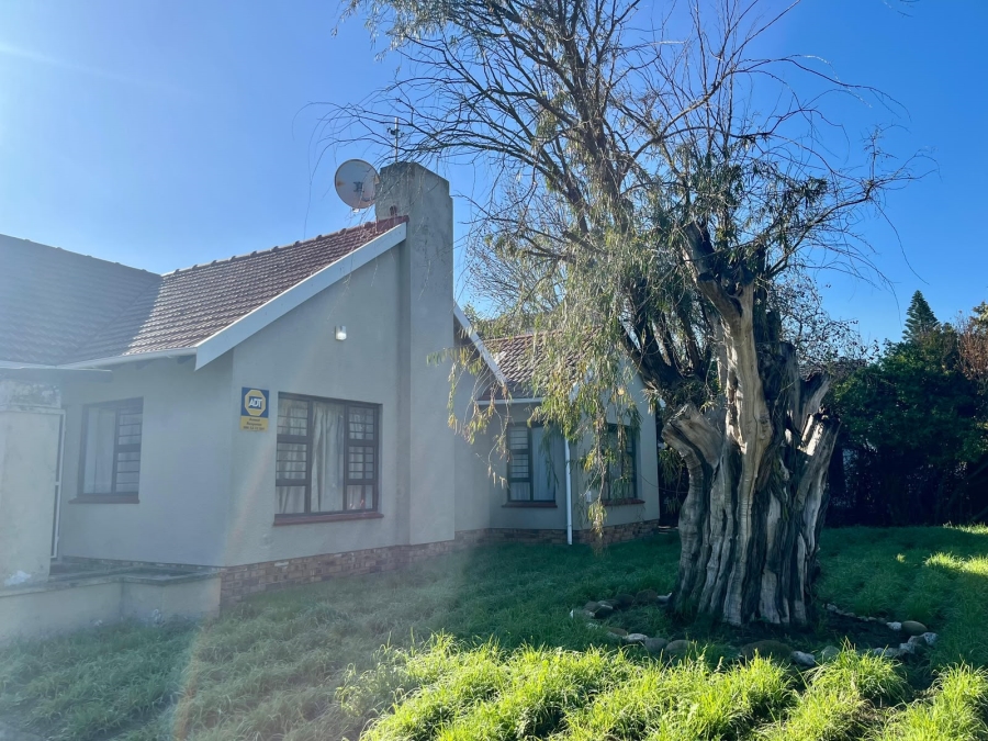 To Let 3 Bedroom Property for Rent in Pinelands Western Cape